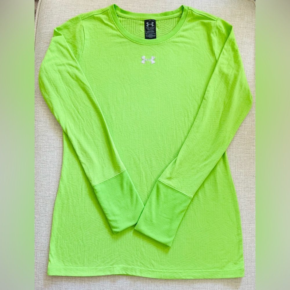 Girls Under Armour Long Sleeve Shirt/ Youth XL